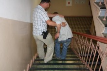 Policjant po służbie zatrzymał poszukiwanego 19-latka