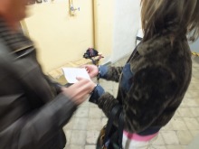 Umówił się na randkę, został pobity i okradziony