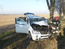 8 osób rannych po zderzeniu autobusu z samochodem