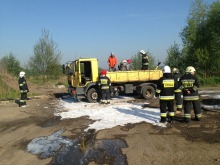 Pożar ciężarówki w Jełowej