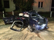 Renault wypadło z drogi na ul. Nysy Łużyckiej