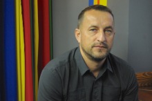 Zbigniew Smółka: Bordowe spodnie mogę nosić do końca rozgrywek