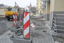 Przedszkolaki nie mają łatwo na Małym Rynku. Zlikwidowano im przejście.