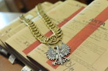 Rodzic zastępczy molestował 14-latkę. Dziewczyna zaszła w ciążę.