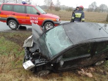 Citroen dachował na trasie Brzeg - Namysłów