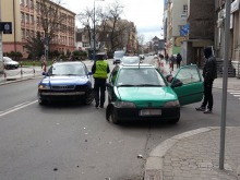 Wypadek w centrum Opola, ciężarna kobieta w szpitalu