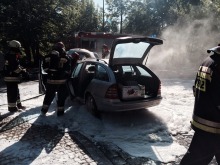 Mercedes spłonął na ul. Barlickiego 
