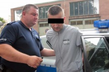 Zatrzymano podejrzanego o podpalenia aut w Grodkowie