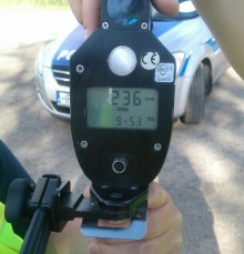 Pirat drogowy pędził pod Nysą 236 km/h!