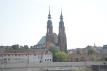 Ruszają prace przy naprawie wieży opolskiej katedry