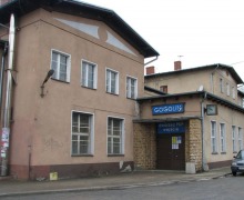 Pijany 18-latek po kłótni z dziewczyną zdemolował dworzec