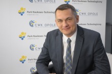 Tomasz Kostuś: Nie fotografujemy się, tylko pracujemy