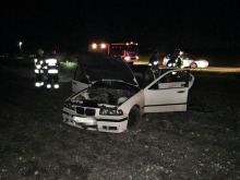 BMW wjechało w pole, jego kierowca uciekł