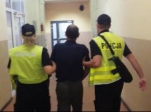 Zawiadomił policję o bombie w autobusie. Grozi mu do 8 lat więzienia.