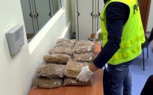 Polak i Czech zatrzymani za wytwarzanie narkotyków i posiadanie broni