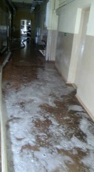 Duże straty po pożarze komendy policji