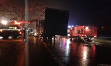 Pożar naczepy ciężarówki w Sidzinie