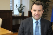 Arkadiusz Wiśniewski na półmetku kadencji - jest czas na pracę, nie na imprezy