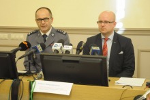 Zatrzymano zleceniodawcę podpaleń. Odpowie za kierowanie zbrojną grupą przestępczą.