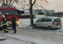 Wypadek w Dobrej, jedna osoba w szpitalu