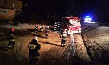 Wóz strażacki dachował w Rudziczce. Rannych 4 strażaków