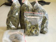 8 osób zatrzymanych zabezpieczona broń palna oraz narkotyki