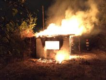 Spłonęła altanka działkowa. Znaleziono w niej ciało