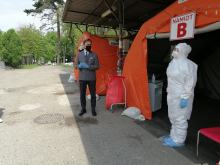 Kończysz kwarantannę? Na test na koronawirusa pojedziesz sam