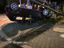 Wypadek samochodu osobowego w Mosznej