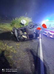 Dachowanie samochodu osobowego w Praszce 