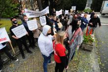 Protest branży gastronomicznej. "Czarna polewka dla rządu RP'.