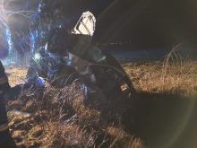 Kierująca Volkswagenem Caddy uderzyła w drzewo 