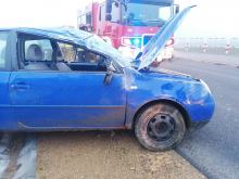 Dachowanie w gminie Ujazd. Kierowca poszkodowany