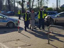 Jedna osoba poszkodowana w zdarzeniu drogowym na ul. Armii Krajowej. Sprawca pijany