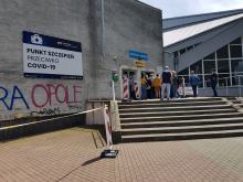 Oczekujący na szczepienie "całowali klamkę" - szczepionki na Toropol dziś nie dotarły