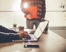 Kupowanie opinii i lajków. UOKiK bierze się za nieuczciwe praktyki