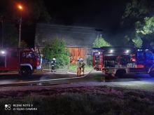Pożar stodoły w Stobrawie gasiło 6 zastępów straży pożarnej