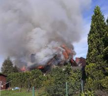 13 zastępów straży gasiło pożar domu w Zdzieszowicach