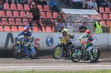 Kolejarz gromi w rewanżu i pojedzie w finale