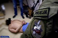 Gang lichwiarzy rozbity. Policja pokazuje nagranie z akcji