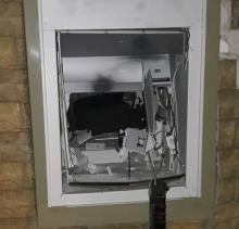 Napad na bankomat w Chróścicach. Złodzieje użyli ładunków wybuchowych