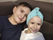 Najpierw zachorowała malutka Julka, teraz z nowotworem walczy jej brat Kuba