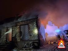 Pożar domu w powiecie Oleskim. W akcji 9 zastępów straży