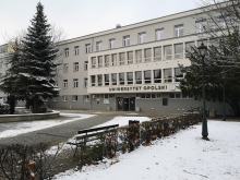 Ponad 77 procent ankietowanych studentów Uniwersytetu Opolskiego zaszczepiło się przeciw Covid-19