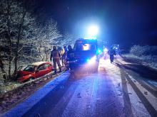 Kędzierzyn-Koźle: Samochód osobowy wypadł z drogi