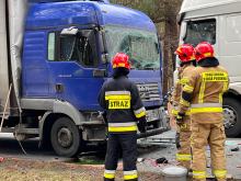 Dwa samochody ciężarowe zderzyły się w powiecie kędzierzyńsko-kozielskim