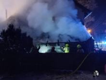 Pożar budynku w gminie Chrząstowice. Jedna osoba została poszkodowana