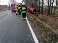 Wypadek w powiecie oleskim. Jedna osoba została ranna