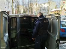 Katowice: Pijany dozorowany na dożywotnim zakazie jazdy próbował potrącić swojego kuratora