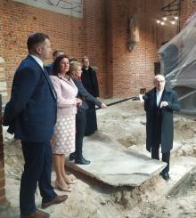 3 miliony złotych od ministra Czarnka na dalsze badania archeologiczne w opolskiej Katedrze